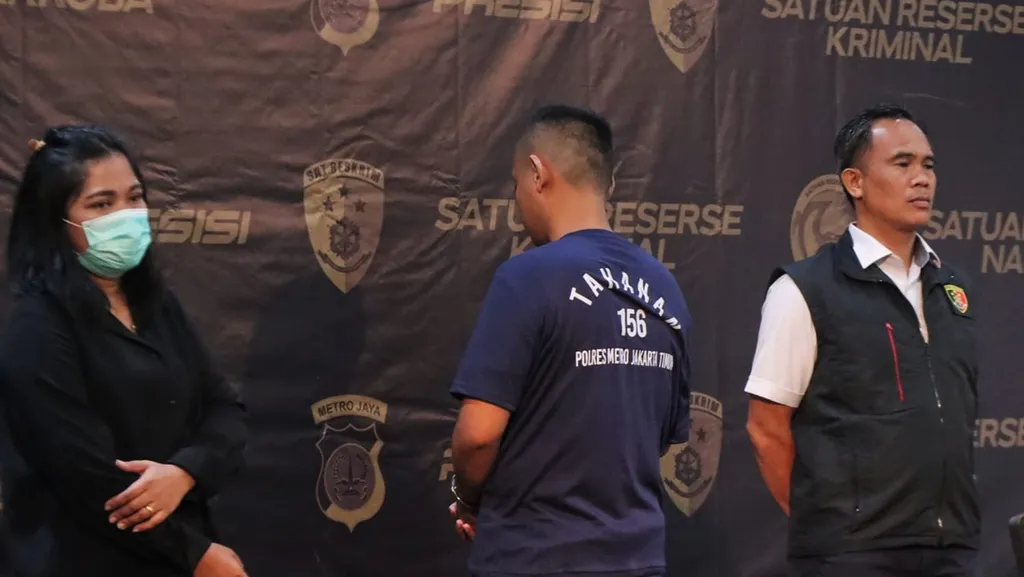Bunuh Suami Selingkuhannya Jakarta Timur