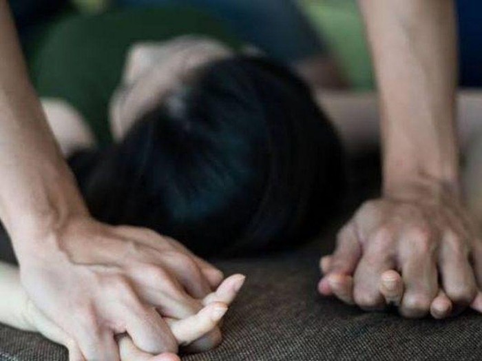 ABG Makassar diperkosa ayah kandung